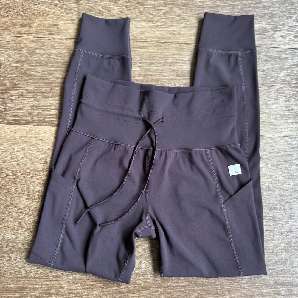 Vuori Daily Pocket Leggings in Sangria Size Small